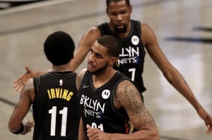  篮网官宣杜兰特续约两年，联手欧文冲击总冠军  