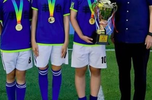  曼城女足夺得联赛冠军创历史  