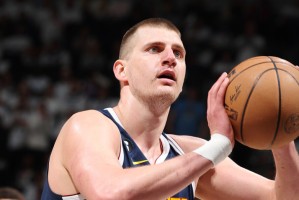  爱德华兹34分森林狼克掘金  