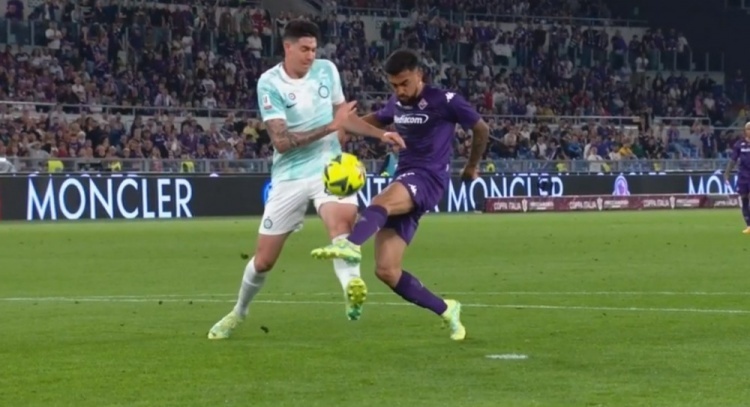  劳塔罗双响助国米险胜佛罗伦萨保留争冠希望  