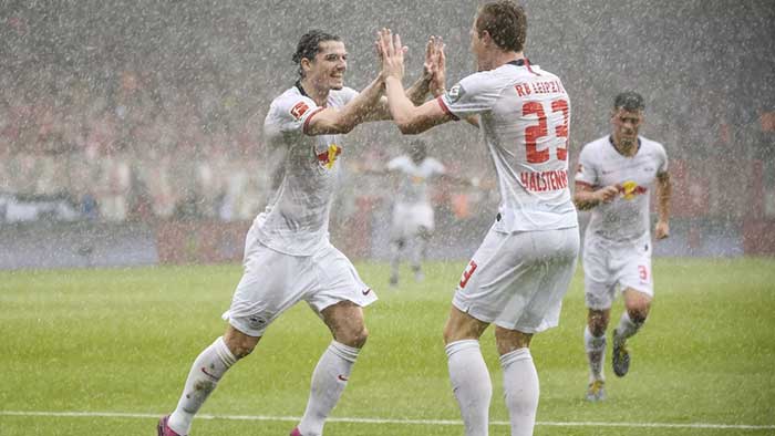  柏林联合书写平民传奇，升班马逼平传统豪强引热议